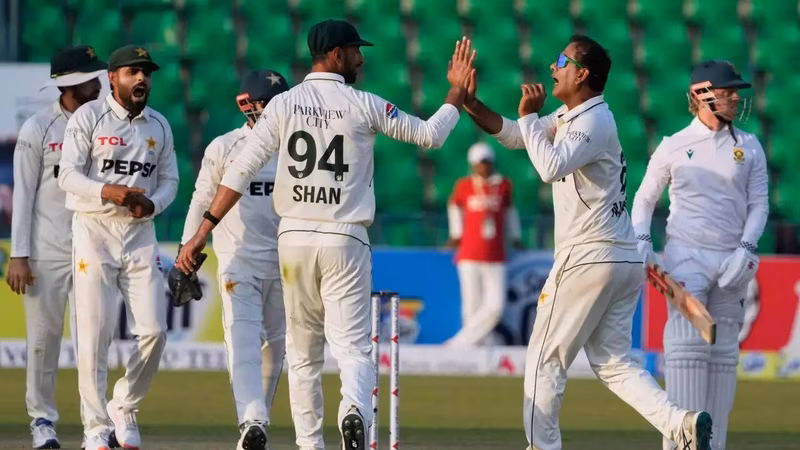 Pakistan vs South Africa: De Zorzi Under Fire as Pakistan Seize Control on Day 3
