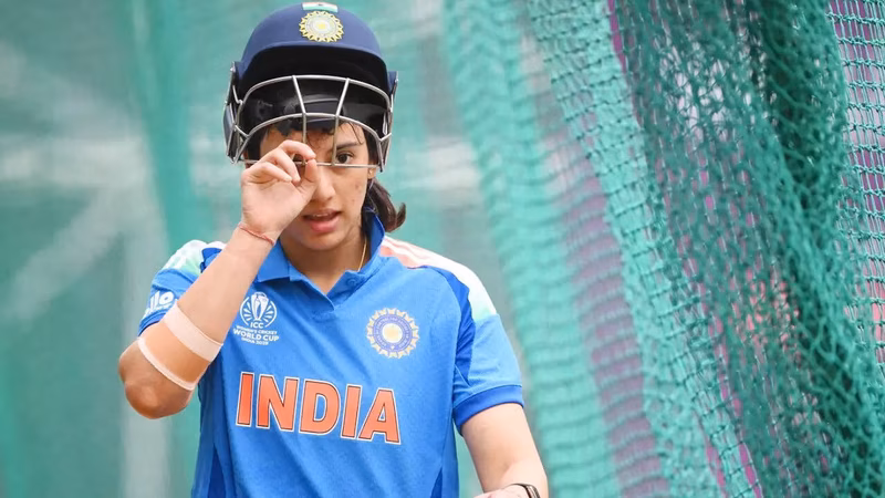 Tears in dugout: Smriti Mandhana breaks down as India stare at World Cup exit