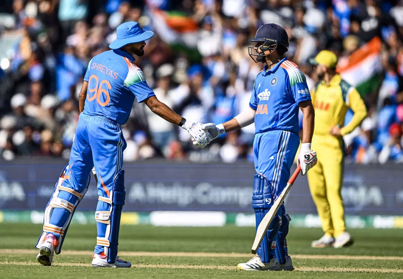 'Woh saatva over daal raha hai!': Rohit's hilarious chat with Shreyas - watch video