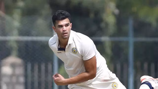 Arjun Tendulkar strikes early before Karun Nair, Shreyas Gopal rescue Karnataka