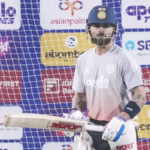 Virat Kohli goes big, Rohit Sharma takes notes - WATCH