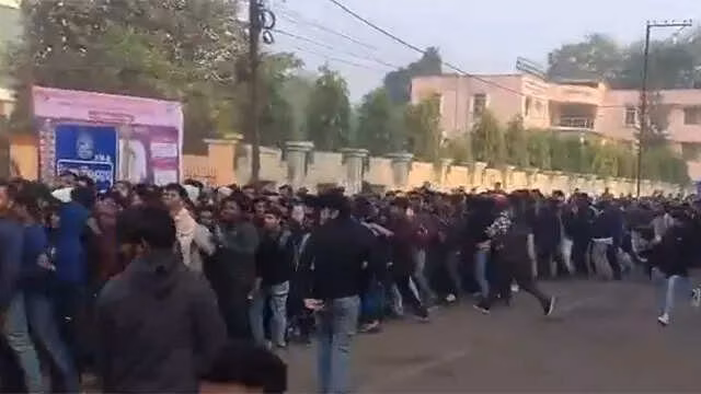 Barabati Ticket Chaos: Fans Storm Counters for IND vs SA T20I