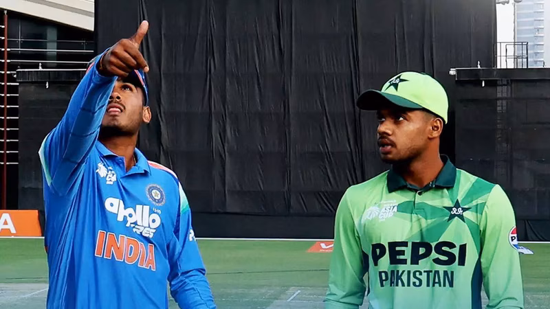 High tension! India maintain 'no handshake', avoid eye contact vs Pakistan