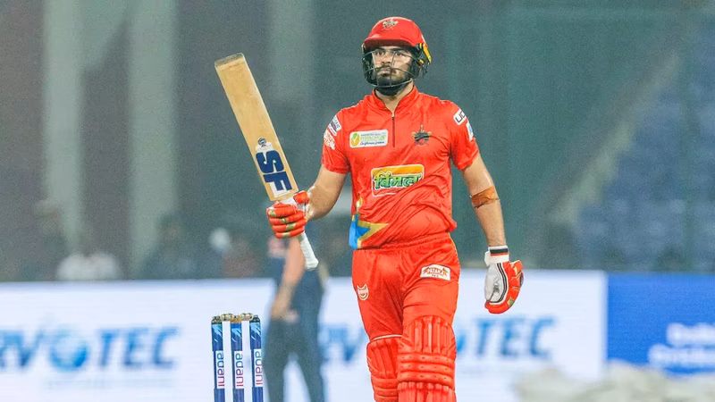 Tejasvi Dahiya: Son school teachers, who hits sixes for fun | Exclusive