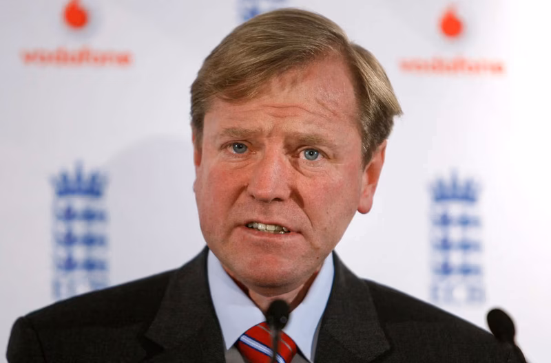 Ex-England cricketer and former ECB chief dies at 62