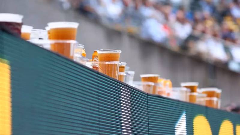 Head hopes to revive post-Ashes drinks tradition; why it broke down in 2023