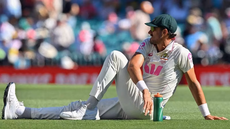 'If any muppet tells you to slow down...': The advice that shaped Mitchell Starc