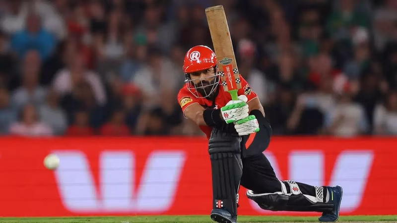 Big Bash: Pakistan's Mohammad Rizwan gets retired out after slow knock - Watch