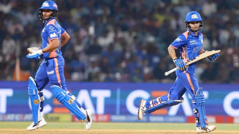 WPL: Two Kaurs and Carey humble Gujarat Giants; steer MI to 7-wicket win